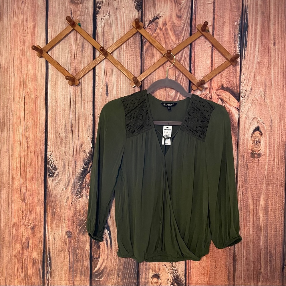 Express Faux Wrap V Neck 3/4 Sleeve Blouse NWT